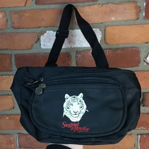 Vintage 90s Siegfried and Roy fanny pack mirage
